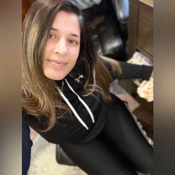 Meet your Posher, Jeanette - Picture 7 of 15